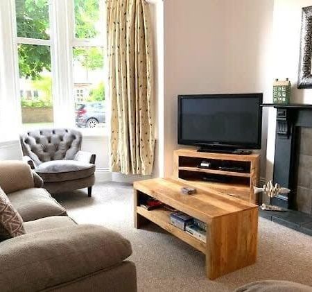 Jackson Landing - Spacious House With Central Location Filey Bagian luar foto