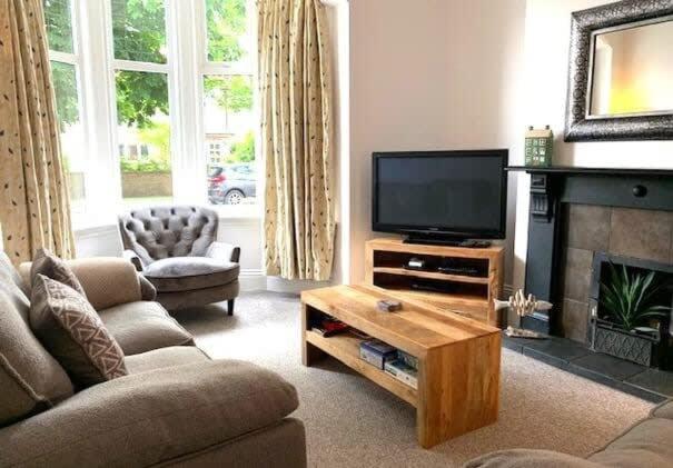 Jackson Landing - Spacious House With Central Location Filey Bagian luar foto